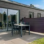 Jonka - 2km From The Sea By Interhome Nyaraló *